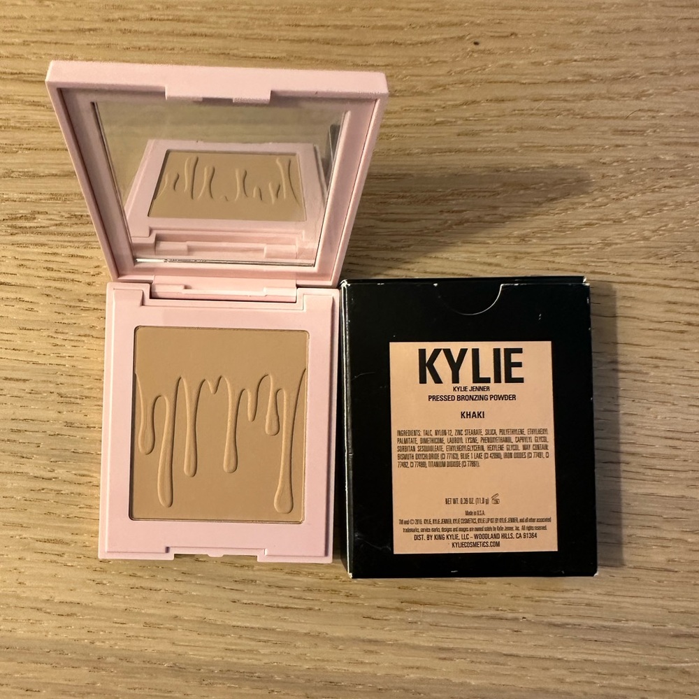 Kyle Cosmetics Pressed Bronzer - Color Khaki NWT